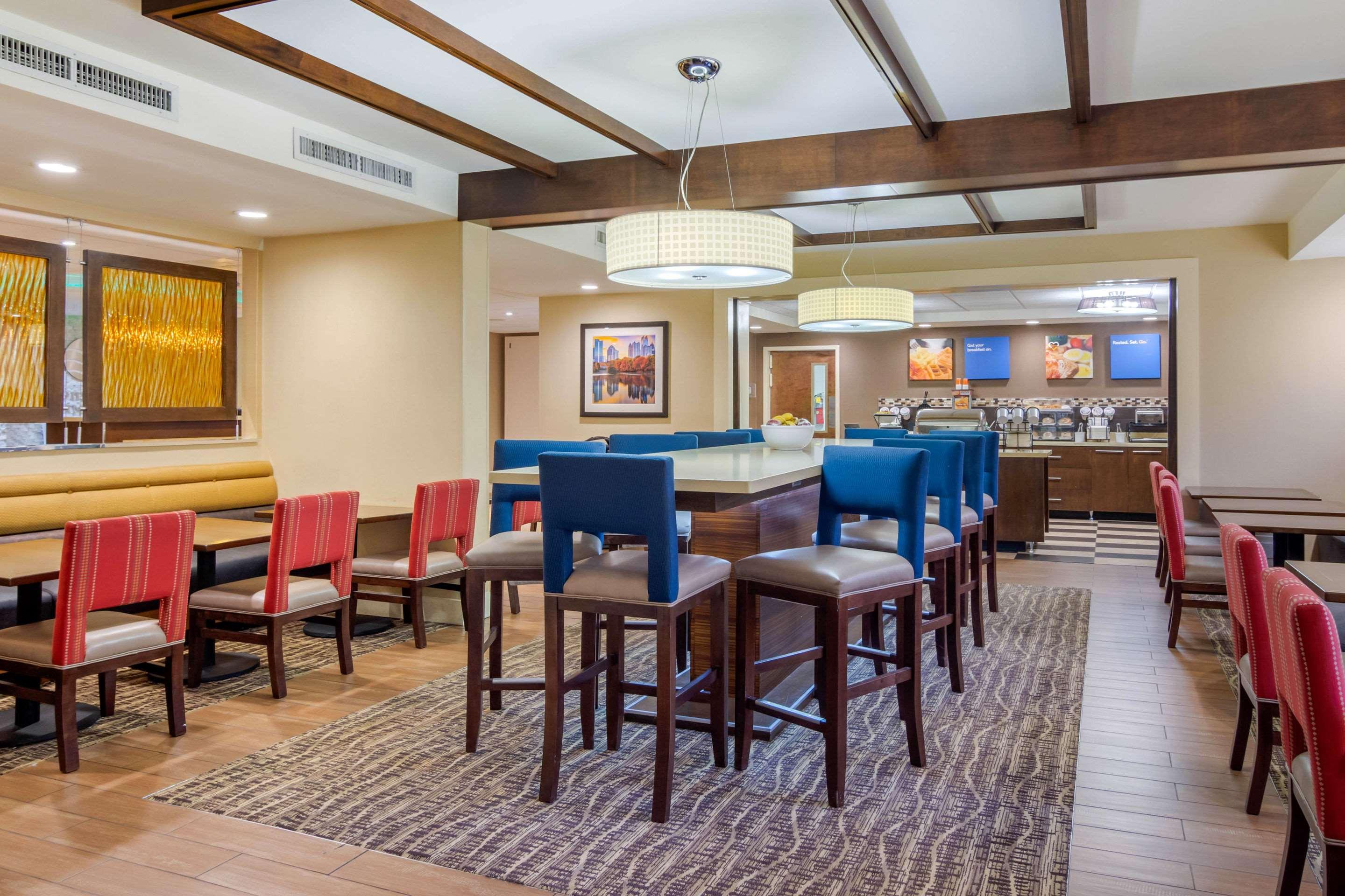 Comfort Inn Atlanta Airport Cheeko Manor Exterior foto